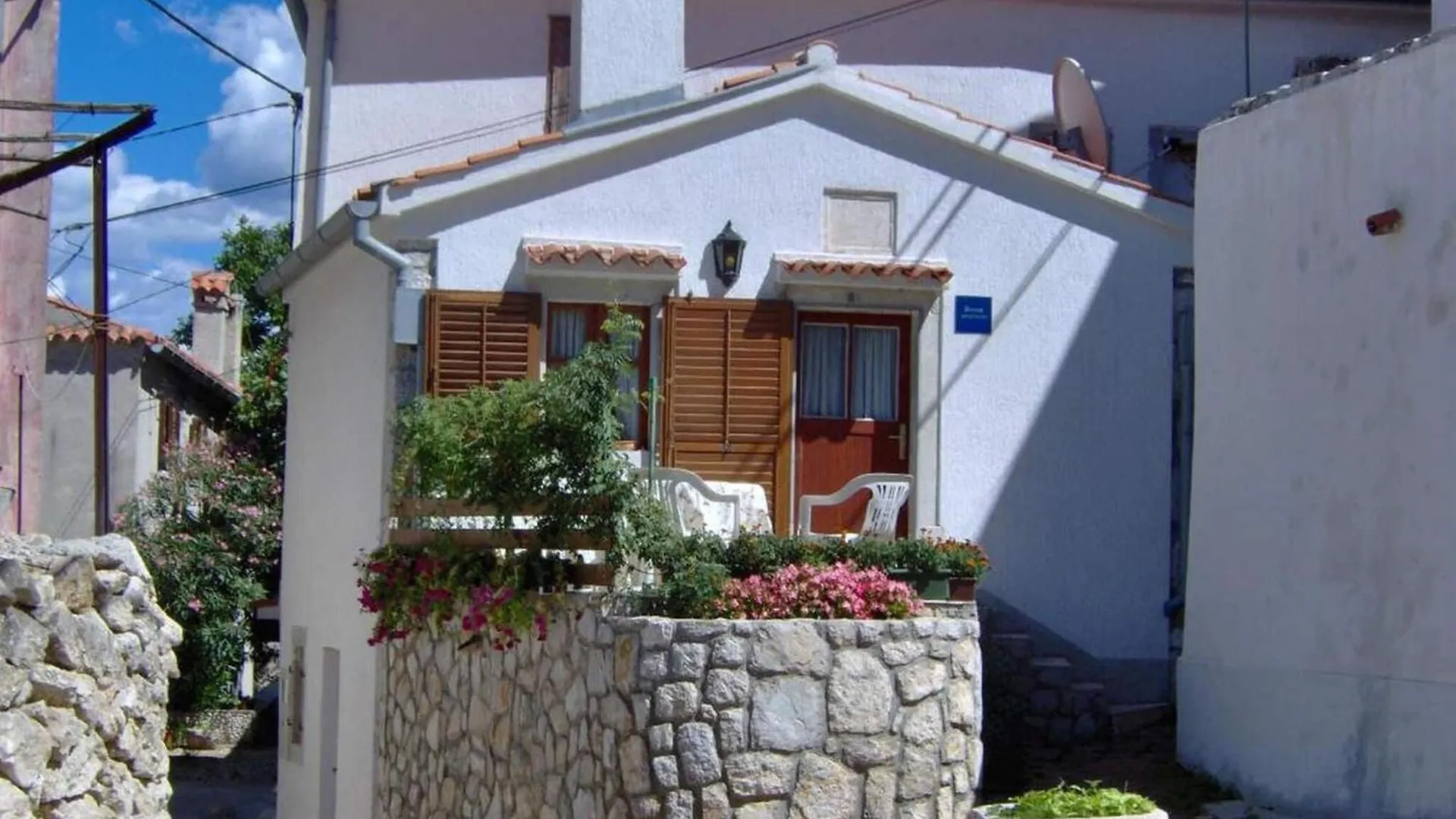 Zora Holiday Home - Two Bedroom Holiday Home With Terrace 贝利
