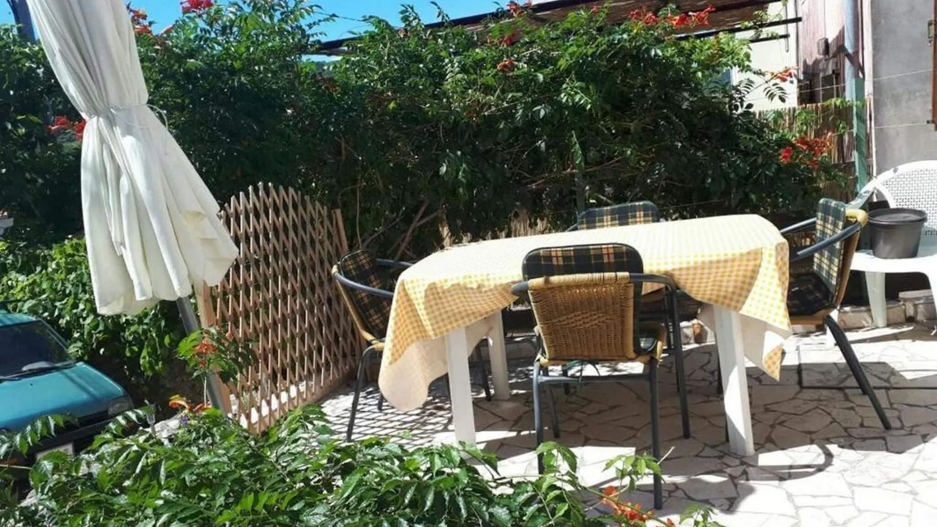 Zora Holiday Home - Two Bedroom Holiday Home With Terrace Beli